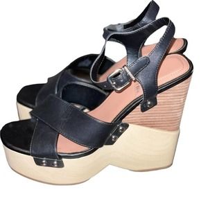 Gianni Bini Wedges Size 9.5